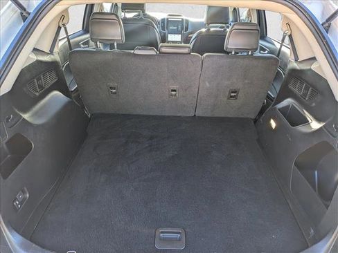 Used 2023 Ford Edge SEL image 18
