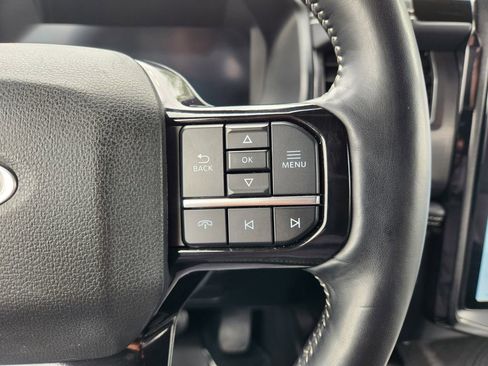 Used 2023 Ford F150 Lightning Platinum AWD/4WD image 29