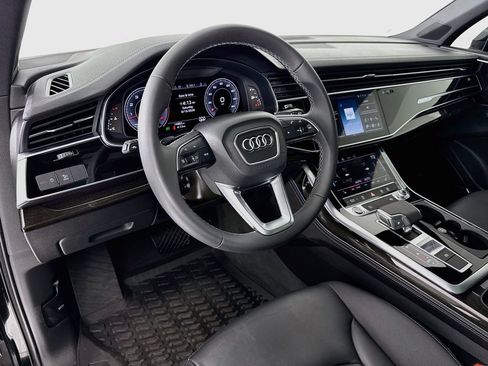 Used 2025 Audi Q7 3.0T Premium Plus AWD/4WD image 4