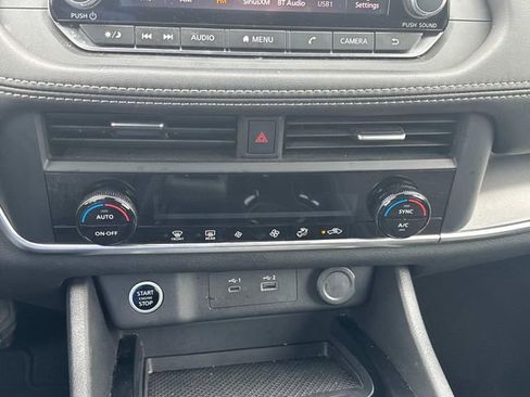 Certified 2023 Nissan Rogue SV FWD image 31