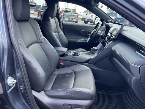 Used 2021 Toyota Venza Limited w/ Advanced Technology Package image 35