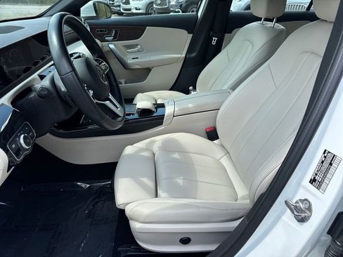 Used 2019 Mercedes-Benz A 220 4MATIC image 9