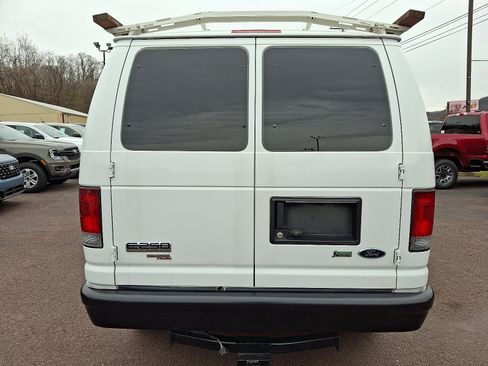 Used 2012 Ford E-250 and Econoline 250 w/ Commercial Cargo Van Pkg image 9
