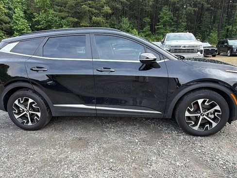 Used 2025 Kia Sportage EX w/ Premium Package FWD image 7