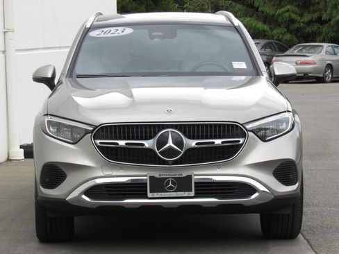 Used 2023 Mercedes-Benz GLC 300 4MATIC image 2