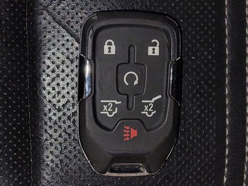 Used 2018 GMC Yukon Denali w/ Denali Ultimate Package RWD image 32