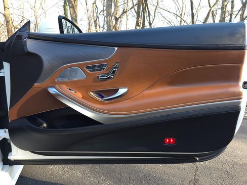 Used 2021 Mercedes-Benz S 560 4MATIC Coupe image 24