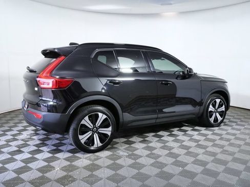 Used 2023 Volvo XC40 Recharge Plus AWD/4WD image 6