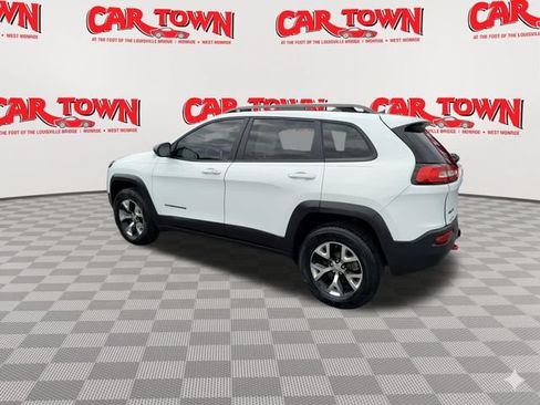 Used 2016 Jeep Cherokee Trailhawk w/ Comfort/Convenience Group AWD/4WD image 6