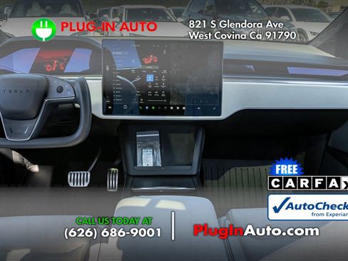 Used 2022 Tesla Model X Plaid image 16