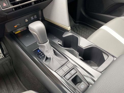 Used 2026 Toyota Camry SE FWD image 26
