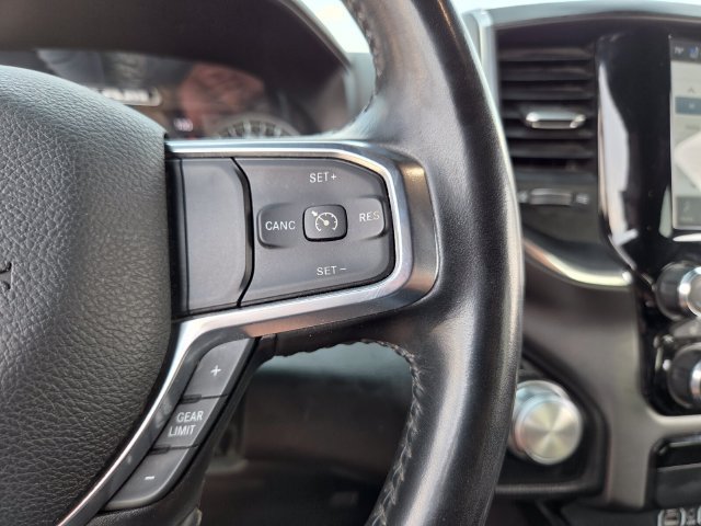 Used 2024 RAM 1500 Laramie AWD/4WD image 23