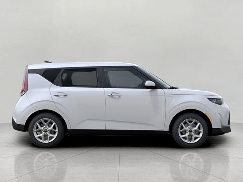 New 2025 Kia Soul LX image 7