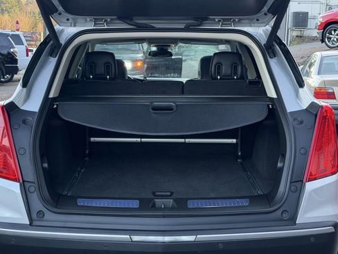 Used 2017 Cadillac XT5 Luxury w/ Driver Awareness Package image 5