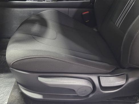 New 2026 Hyundai Elantra Sport image 23