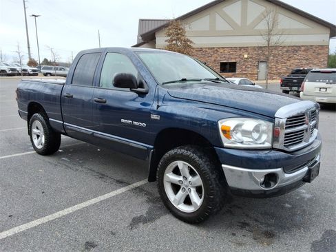 Used 2007 Dodge Ram 1500 Truck SLT image 3