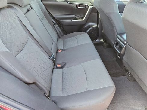Used 2021 Toyota RAV4 XLE w/ Convenience Package FWD image 25