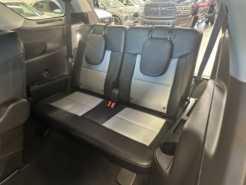 Certified 2022 Ford Explorer XLT w/ Equipment Group 202A image 6