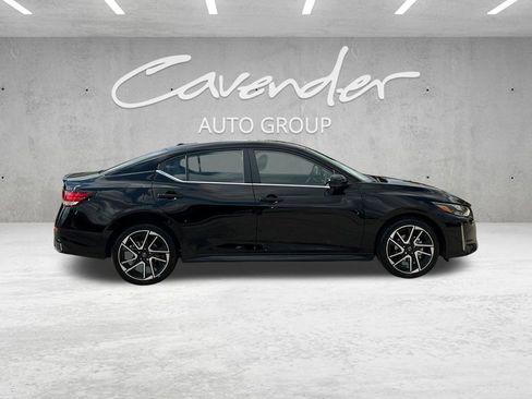 New 2025 Nissan Sentra SR w/ SR Premium Package image 17