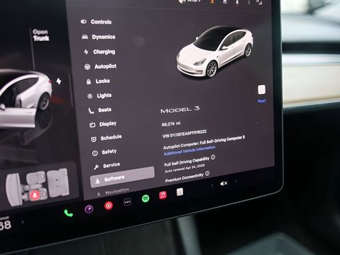 Used 2023 Tesla Model 3 Standard Range image 21