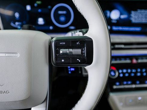 Used 2025 Hyundai Santa Fe Calligraphy image 16