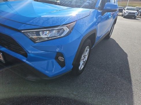 Used 2020 Toyota RAV4 XLE image 2