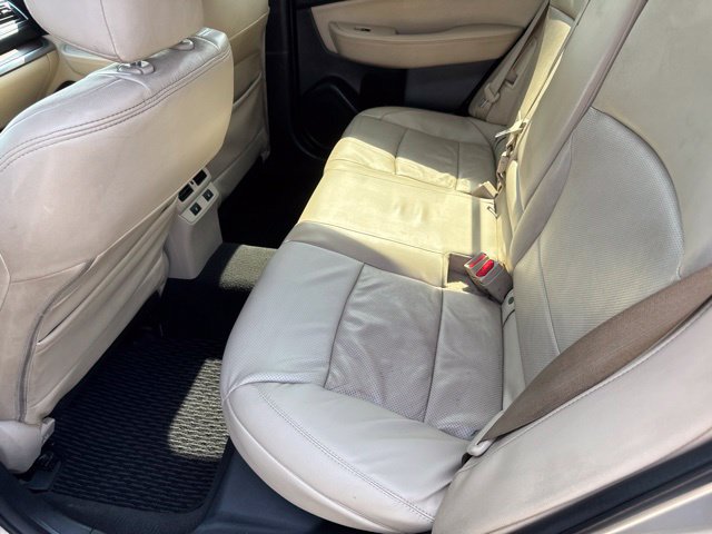 Used 2015 Subaru Outback 2.5i Limited AWD/4WD image 13