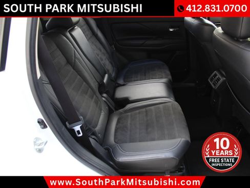 Used 2020 Mitsubishi Outlander SE AWD/4WD image 16