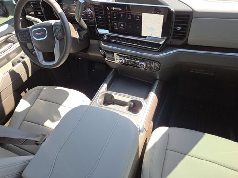 New 2026 GMC Sierra 2500 SLT w/ SLT Premium Package AWD/4WD image 28