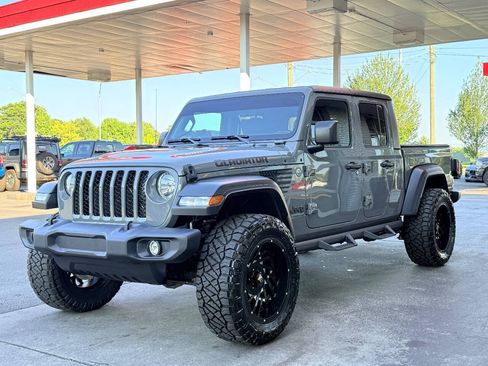 Used 2020 Jeep Gladiator Sport w/ Quick Order Package 24S AWD/4WD image 6