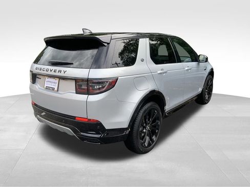 Certified 2025 Land Rover Discovery Sport Dynamic SE image 8