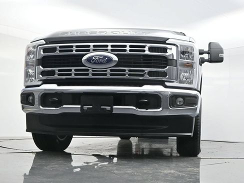Used 2025 Ford F250 XLT AWD/4WD image 44
