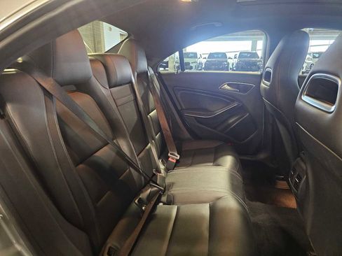 Used 2018 Mercedes-Benz CLA 250 image 32