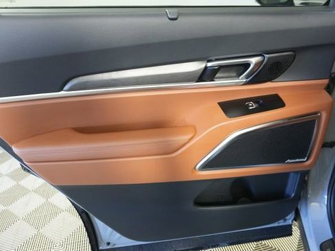 Used 2025 Kia Telluride SX X-Line image 39