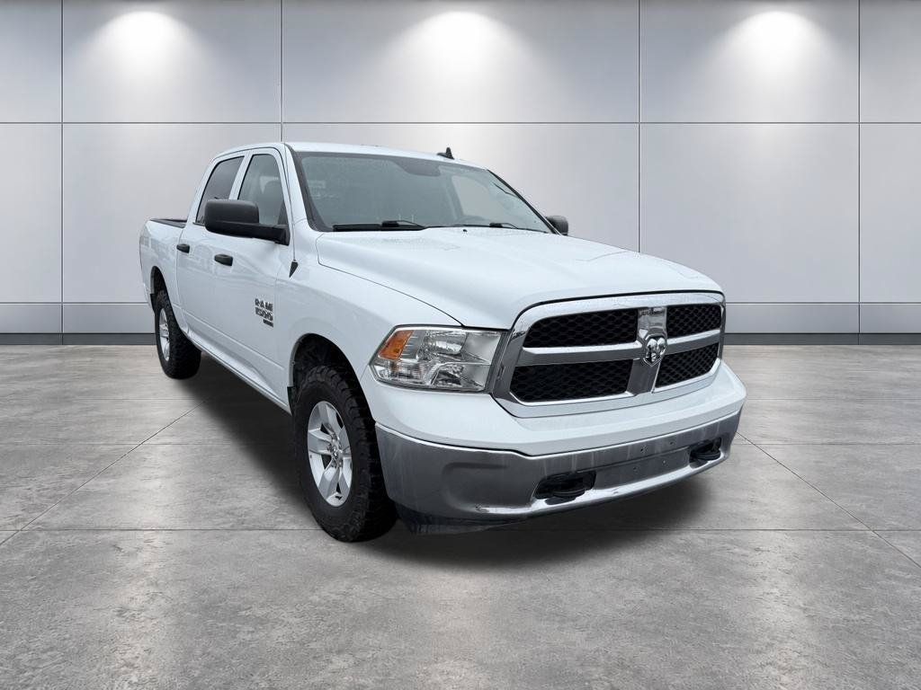 Used 2022 RAM 1500 Classic SLT w/ Electronics Group AWD/4WD image 5