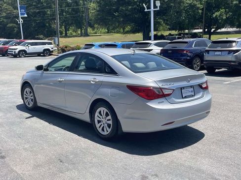 Used 2013 Hyundai Sonata GLS FWD image 4