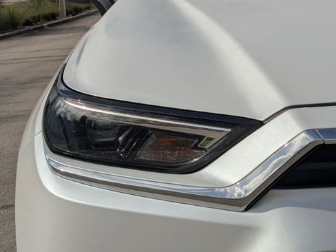 Used 2025 Toyota Grand Highlander AWD Hybrid image 10