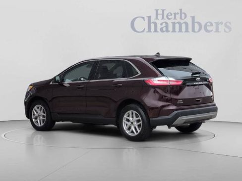 Certified 2024 Ford Edge SEL w/ Convenience Package AWD/4WD image 3