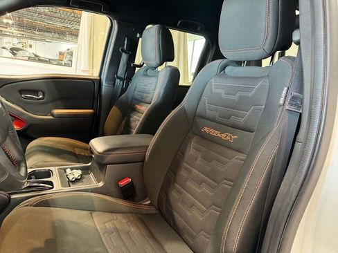 Used 2023 Nissan Frontier PRO-4X w/ Technology Package image 21