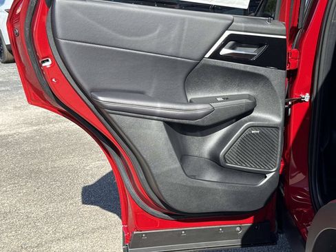 New 2026 Mitsubishi Outlander SE FWD image 11