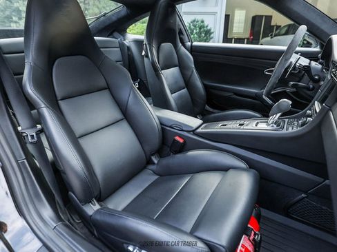 Used 2014 Porsche 911 Turbo S image 40