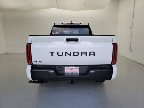 Used 2026 Toyota Tundra Limited AWD/4WD image 6