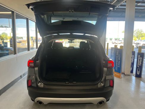 Used 2024 Ford Escape Active AWD/4WD image 32