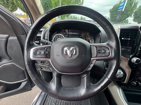 Used 2019 RAM 1500 Laramie AWD/4WD image 21