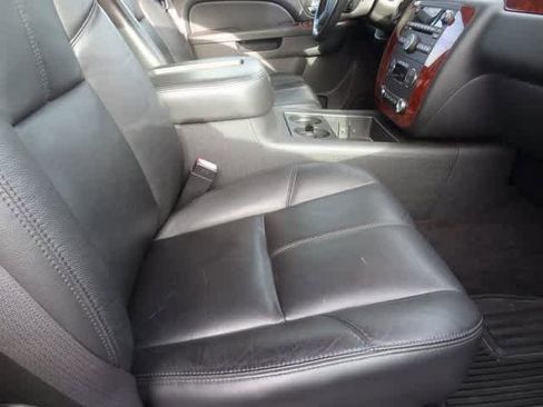 Used 2011 Chevrolet Silverado 2500 LTZ w/ LTZ Plus Package image 22