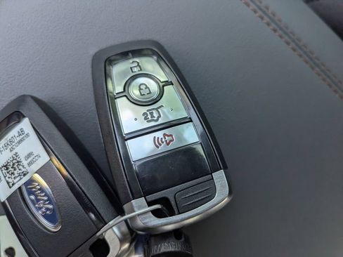 New 2026 Ford Explorer Active RWD image 36
