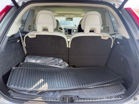 Certified 2024 Volvo XC90 B5 Core w/ Climate Package image 8