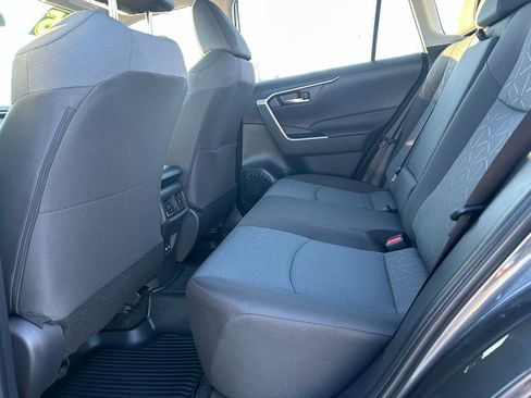 Used 2025 Toyota RAV4 XLE image 22