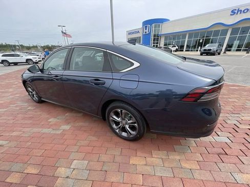 Certified 2023 Honda Accord EX image 31