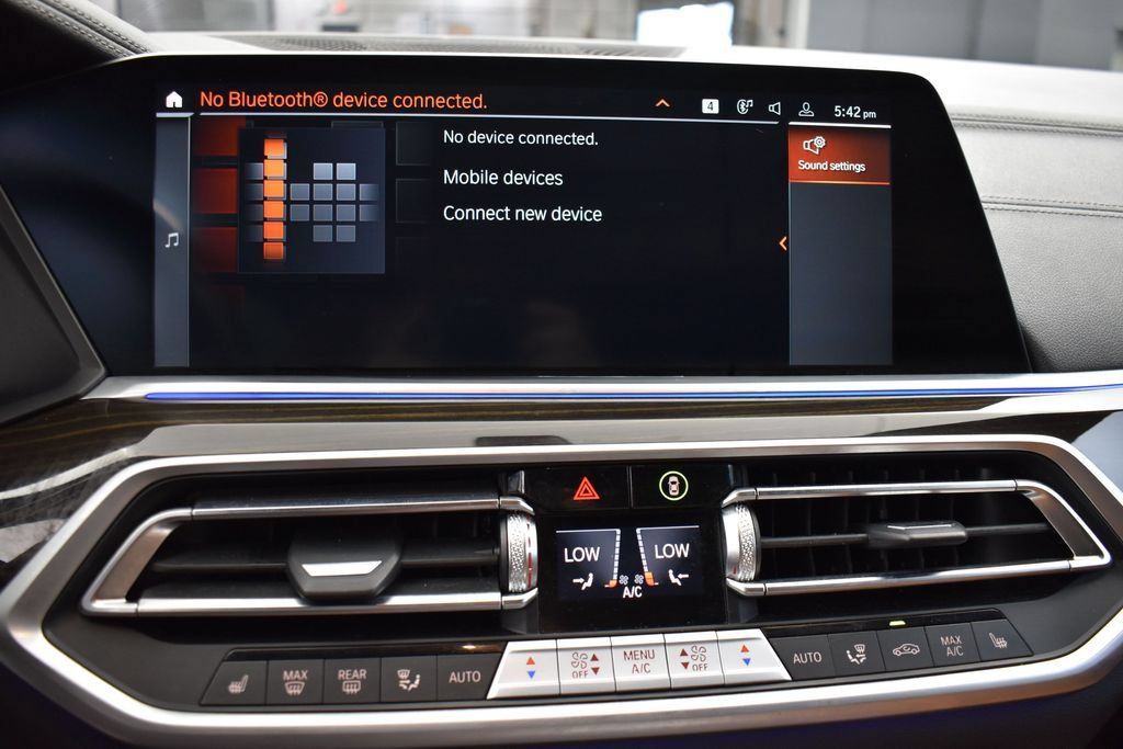 Used 2023 BMW X5 xDrive40i w/ M Sport Package AWD/4WD image 9